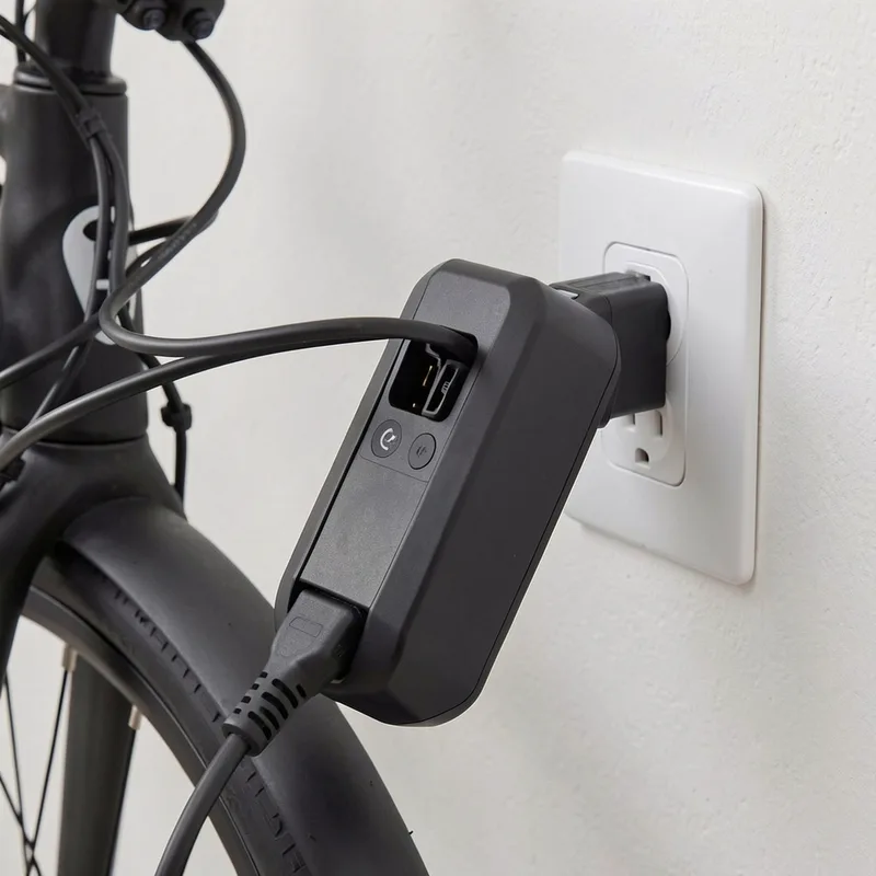 Recharger la batterie de son vélo électrique : le guide d'un atelier perpignanais